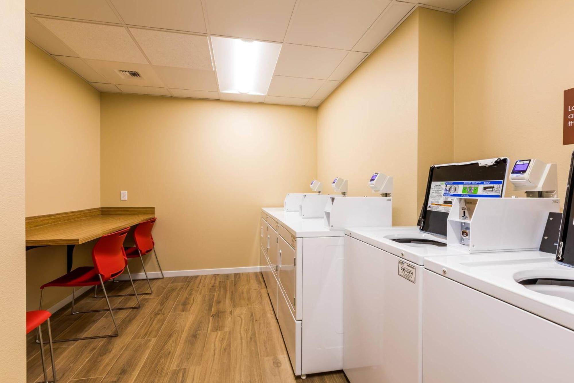 Towneplace Suites By Marriott Portland Beaverton Buitenkant foto
